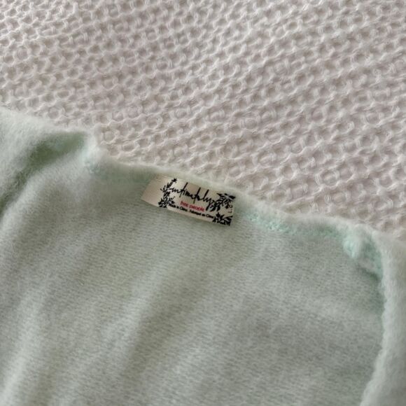 Free-people Women's White and Green Jumper - Picture 2 of 2